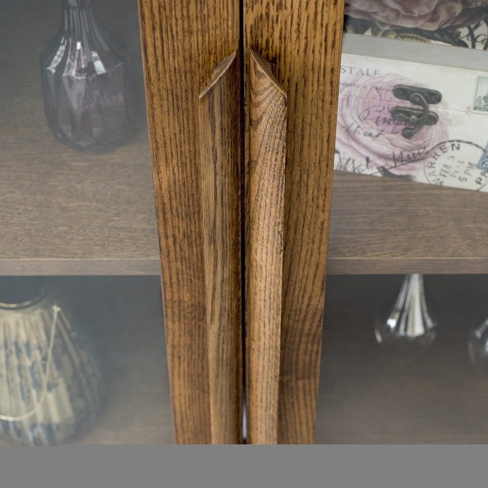 bordo-detaliu-manere-fata